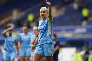 Steph Houghton signs new Manchester City contract with   captain close to marking a decade at the club