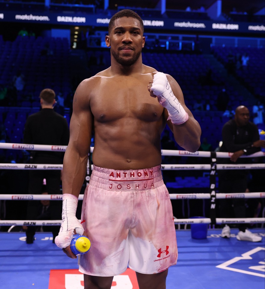 Anthony Joshua and Dillian Whyte in huge breakthrough over fight after agreeing to key contract issue