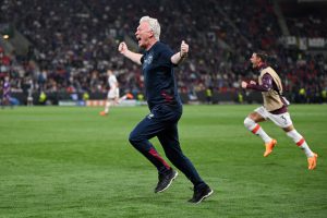 Watch Moyes ‘go full Mourinho’ as he celebrates Bowen’s dramatic late winner as West Ham win Europa Conference League