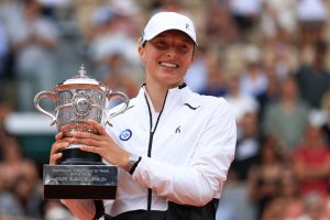 Iga Swiatek in tears after clinching third French Open title following battle with Karolina Muchova in Paris