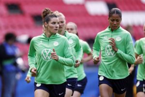 Ex-Arsenal ace Janssen wants Barcelona to face ‘hardest possible’ Women’s Champions League battle with Wolfsburg