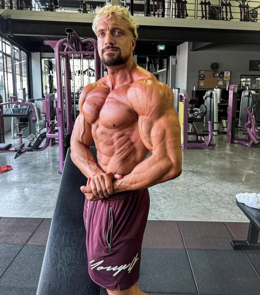 Inside Jo Lindner’s incredible body transformation including hardcore bodybuilding workouts and five meal a day diet