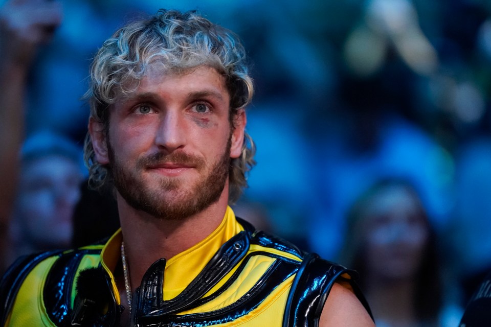 Logan Paul shows off insane physique while training with MrBeast as YouTuber prepares for WWE and Dillon Danis fight