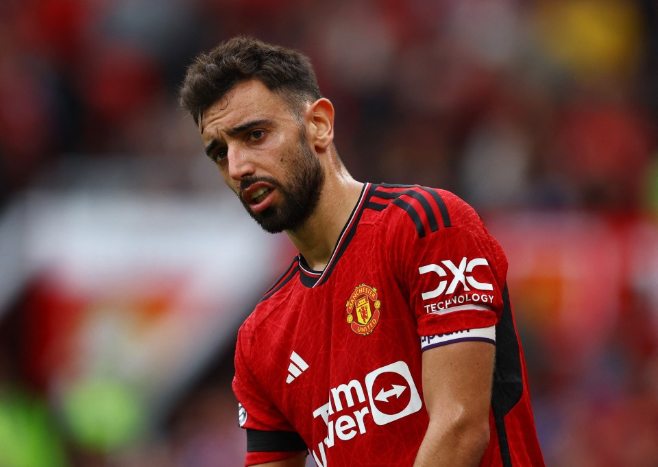 Man Utd humiliation laid bare as fans spot Bruno Fernandes’ new position at end of horror loss to Brighton