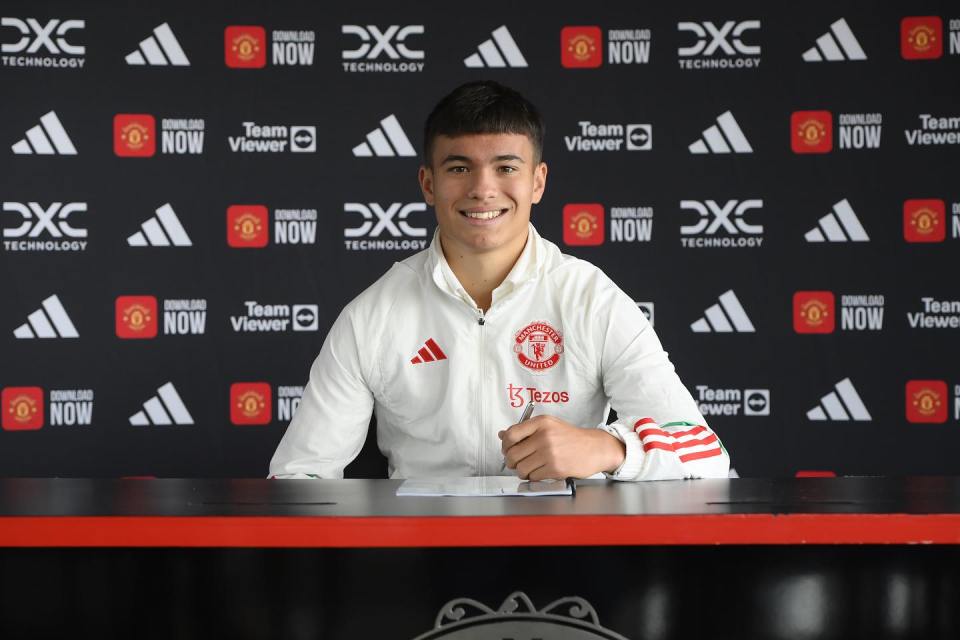 Man Utd wonderkid, 17, signs first professional contract as fans predict he’ll become ‘next Gareth Bale’