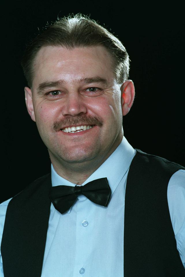 Former snooker star who set unwanted record quit sport to become a MAGGOT FARMER and used to be a dustman