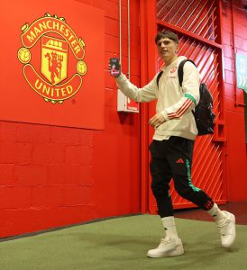 Eagle-eyed fans spot Alejandro Garnacho has replaced Cristiano Ronaldo as phone wallpaper ahead of Man Utd vs Palace