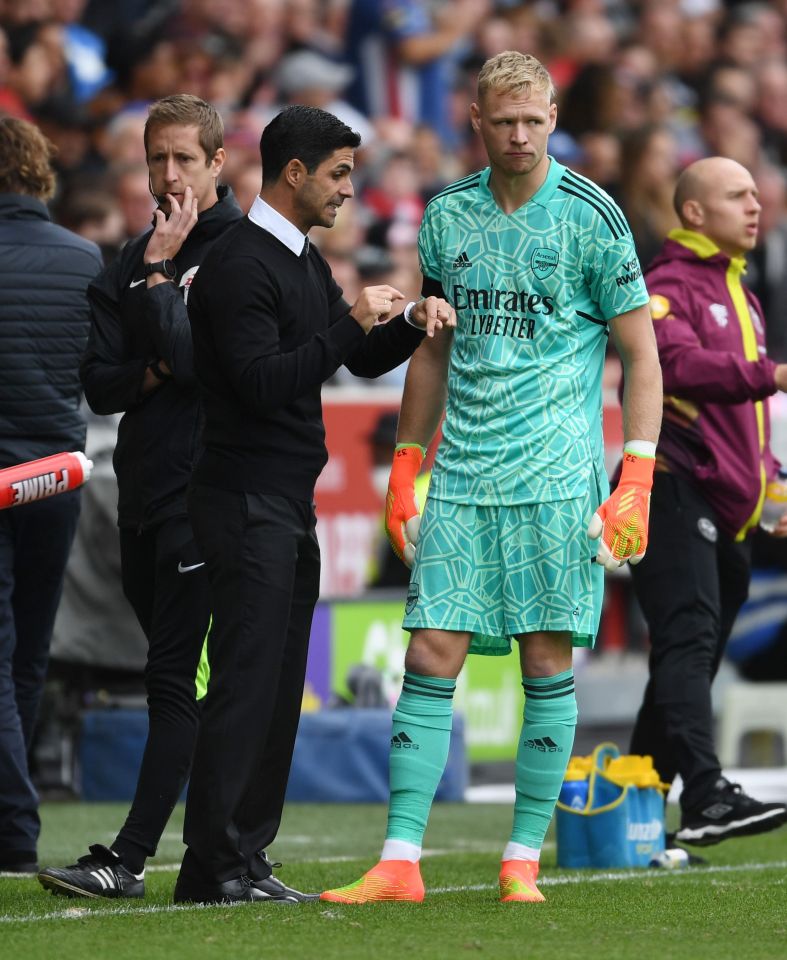 Arsenal star Aaron Ramsdale ‘won’t rush’ decision over his future after axe as Chelsea eye January transfer swoop