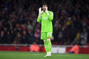 Arsenal goalkeeper David Raya opens up on Ramsdale axe as he calls on rival to ‘fight for the team’