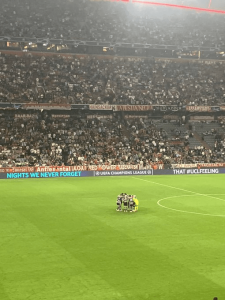 Ten Hag sends under-fire Man Utd stars on to pitch FIVE MINUTES before second-half as commentators spot ‘unusual’ huddle