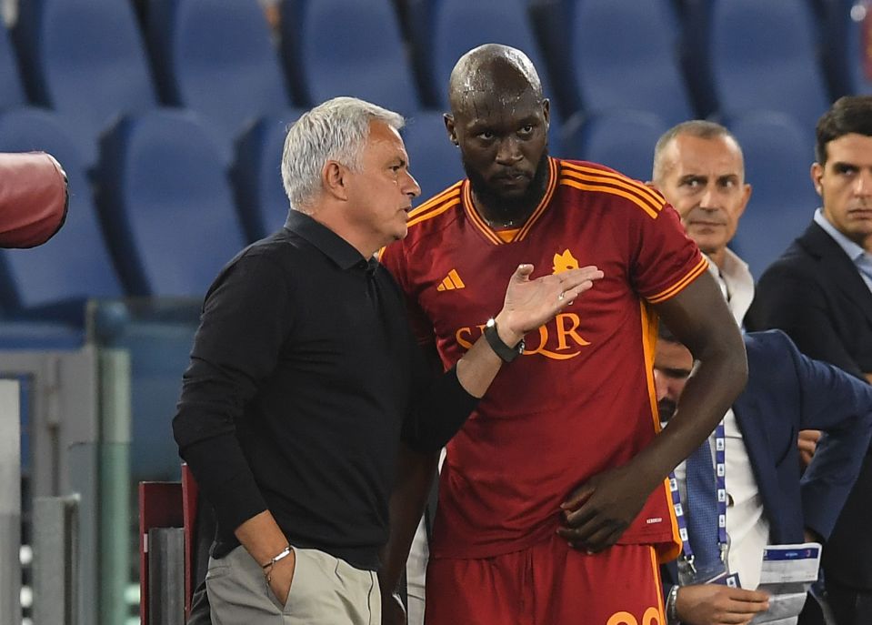 Chelsea could have striker solution solved by Jose Mourinho with Roma ‘considering swap transfer for Romelu Lukaku’