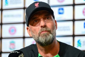 Jurgen Klopp fumes at journalist and rants ‘you can’t wait until December to ask this?’ ahead of Wolves vs Liverpool