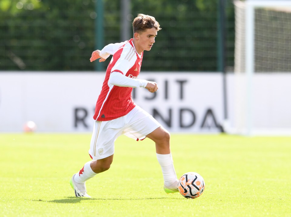 Arsenal fans say ‘that’s CRAZY’ as 13-year-old wonderkid makes debut for Jack Wilshere’s U18s team