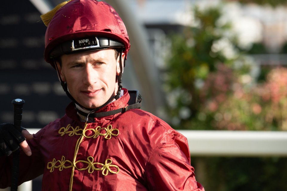 Three-time champion Flat jockey Oisin Murphy set for shock switch to jumps racing this season