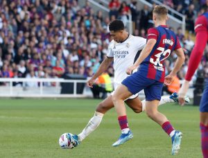 Jude Bellingham scores screamer on El Clasico debut but Mick Jagger unimpressed as Real beat Barcelona in stoppage time