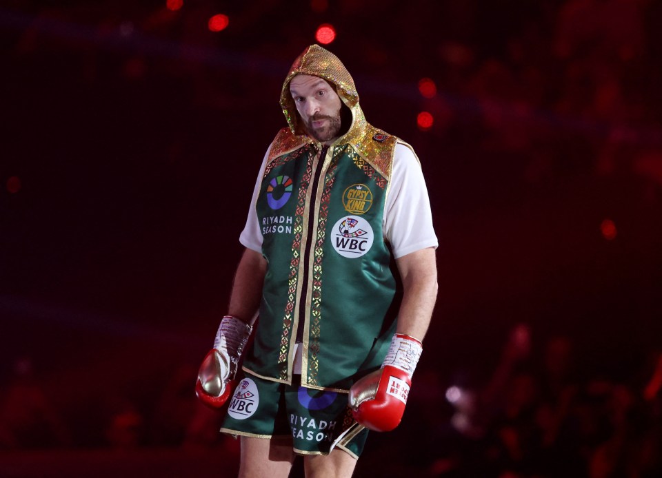 Tyson Fury suffers wardrobe malfunction as Gypsy King almost shows fans more than just his ‘love handles’ vs Ngannou