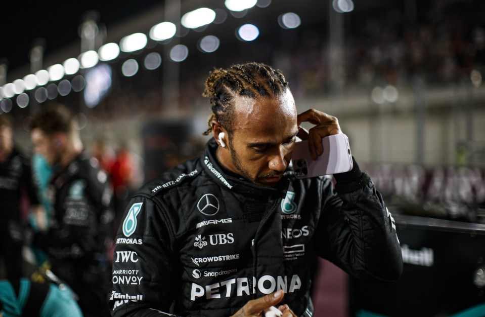 Lewis Hamilton issues grovelling apology to Mercedes and team-mate George Russell after Qatar GP crash