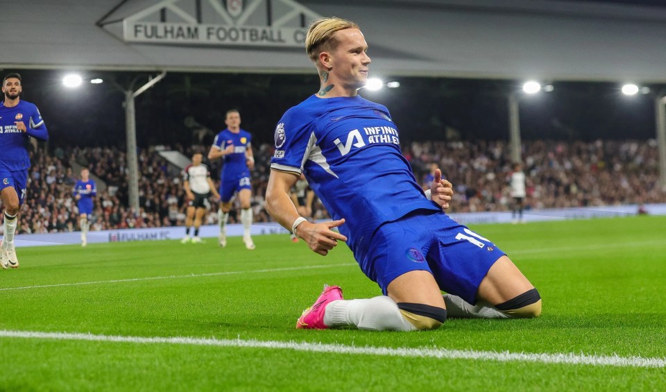 Chelsea fans spot Enzo and Caicedo’s incredible reaction to first Mudryk goal and say ‘I could cry, this is everything’