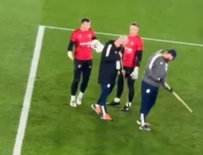 Leicester fans praise their groundsmen’s ‘dirty tactics’ after spotting what they did during warm-up for Sunderland game