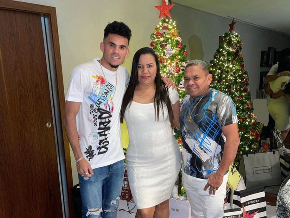 Anguish for Liverpool star Luis Díaz as his parents are ‘kidnapped by two men who ambushed their van at petrol station’