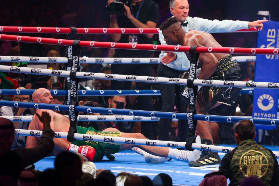 Boxing fans claim Tyson Fury was given 23 SECONDS to recover from Francis Ngannou knockdown but real reason is revealed