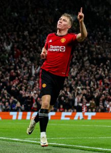 Paul Scholes compares Rasmus Hojlund to Man Utd legend after Danish striker’s two goals in Galatasaray shocker