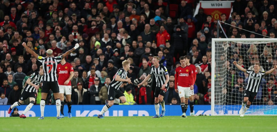 Bruno Fernandes and Christian Eriksen’s facial expressions on bench sum up how bad Man Utd are in Newcastle struggle