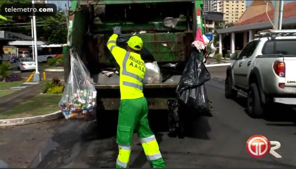 I’m a former World Cup official but my real job is a binman collecting the garbage at 5am every morning