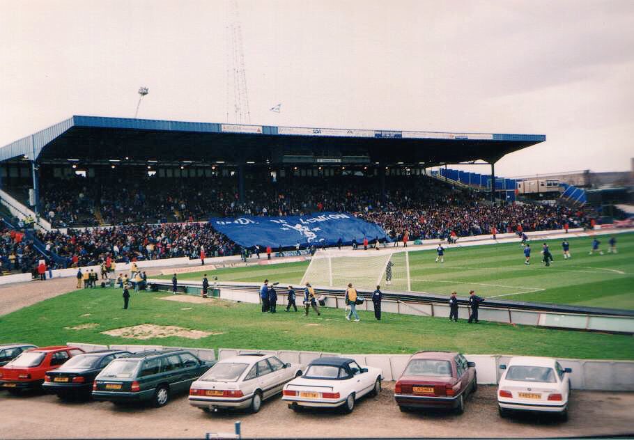 Premier League stadium unrecognisable with CAR PARK between fans and the pitch in incredible throwback pics