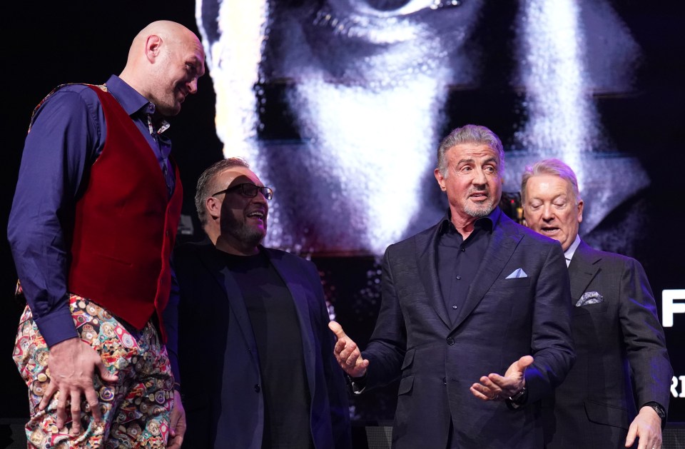 Hollywood legend stuns fans by joining Tyson Fury and Oleksandr Usyk on stage as boxing rivals clash at press conference