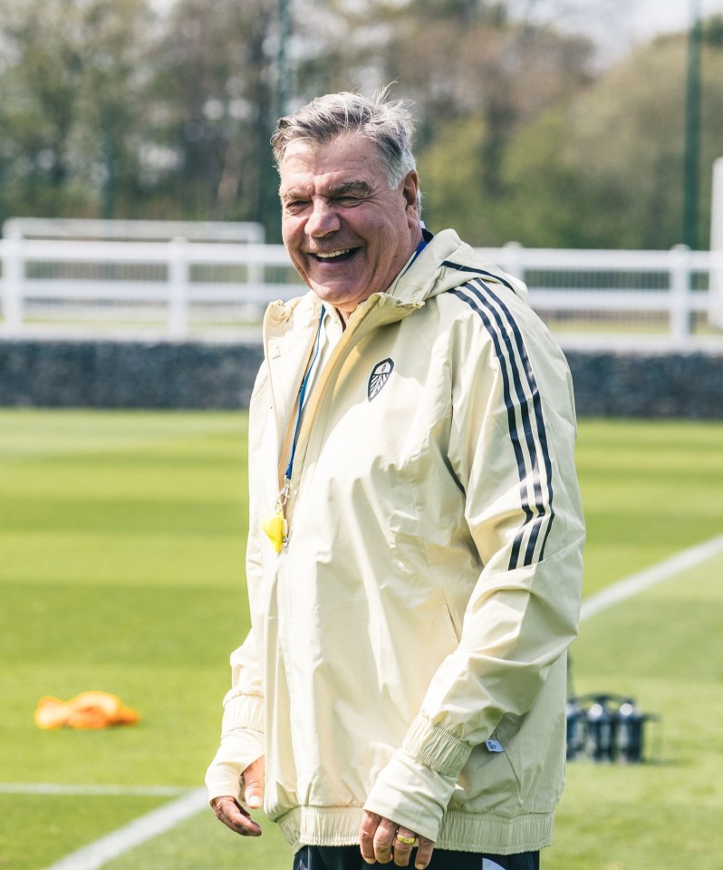 Former England manager Sam Allardyce labelled a ‘pioneer’ with pints of wine to hit ‘UK shelves for first time’