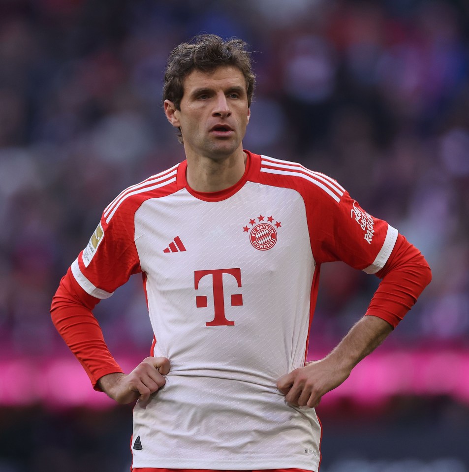 Thomas Muller told to leave Bayern Munich with Man Utd ‘seeking transfer for Germany legend’