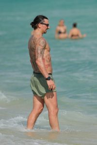 Man Utd legend Zlatan Ibrahimovic shows off skills as he enjoys Christmas break from new AC Milan role on Miami beach