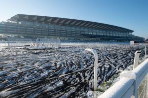 Iconic racecourse turns white amid sub-zero cold snap as Met Office warnings threaten key Clarence House fixture