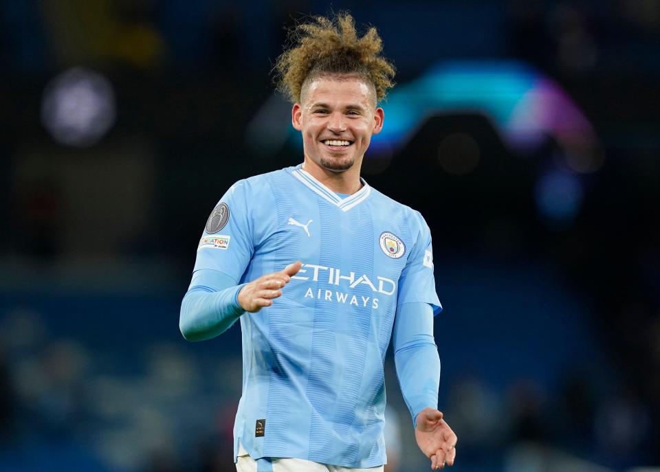 Kalvin Phillips ‘very favourable’ towards Barcelona loan but Premier League club leads transfer race for Man City ace