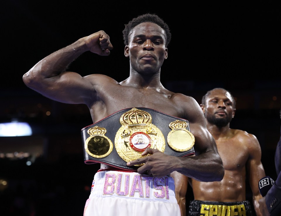 Joshua Buatsi vs Dan Azeez: UK start time, live stream, TV channel, full card for huge light-heavyweight clash