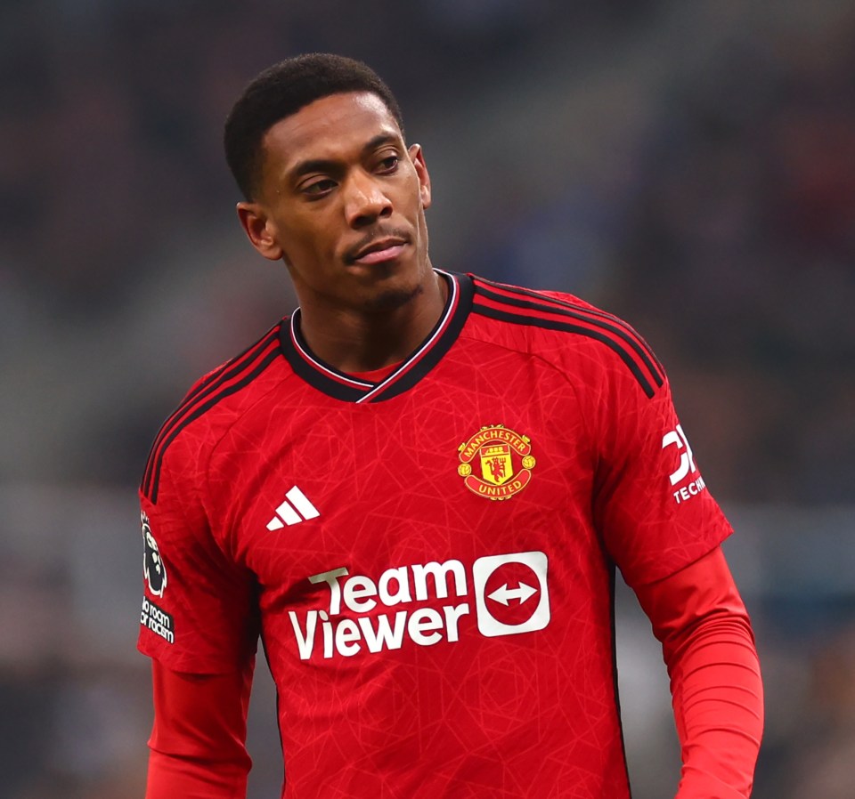 Man Utd struggling to shift Anthony Martial with star refusing to leave this month despite new loan bid from Marseille