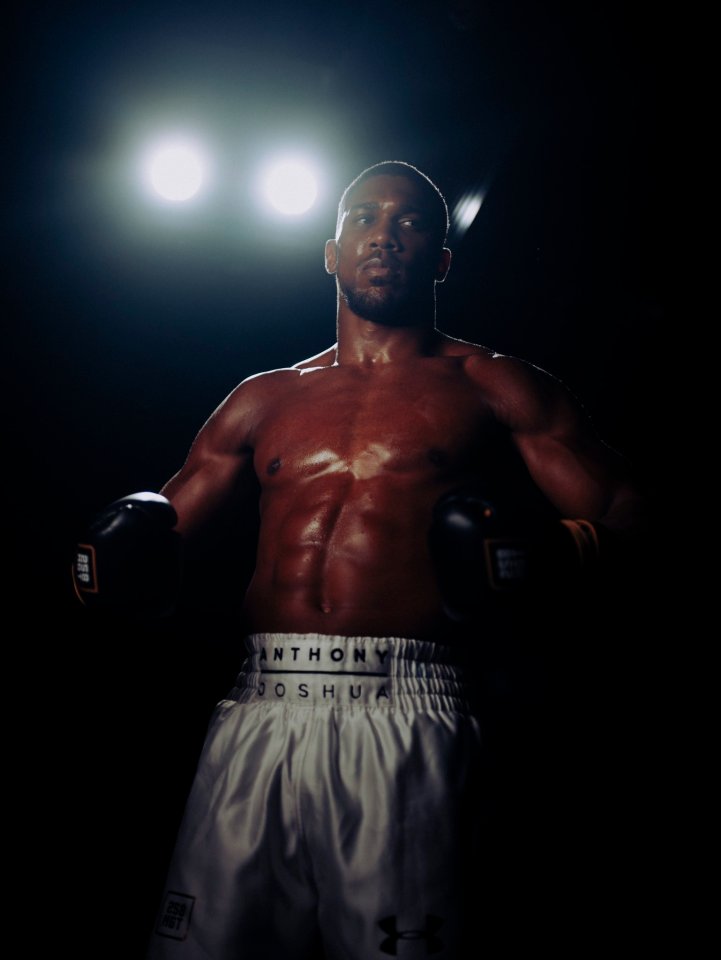 Anthony Joshua shows off ripped body ahead of Francis Ngannou fight as stunned fans gasp ‘wow’