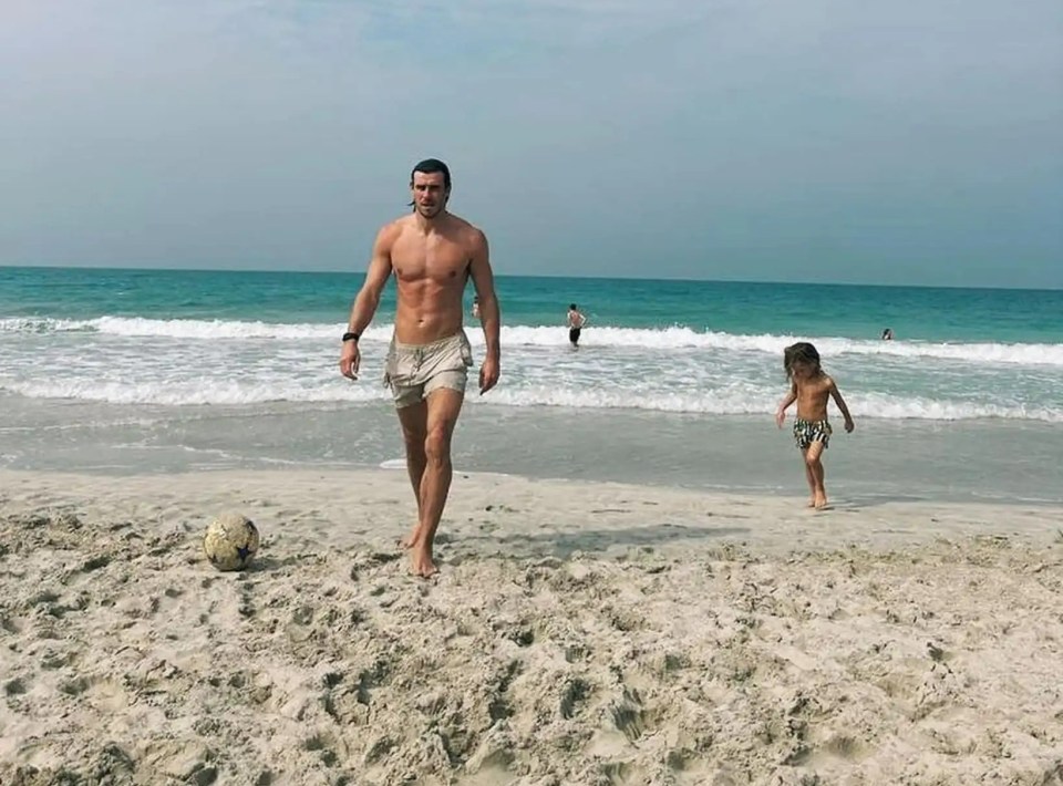 Gareth Bale shows off shredded abs as Wales legend welcomes in 2024 with stunning wife and family on sun-kissed holiday