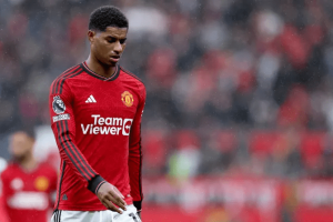 Marcus Rashford drunkenly dropped huge wads of cash on floor after 12-hour bender, waitress says