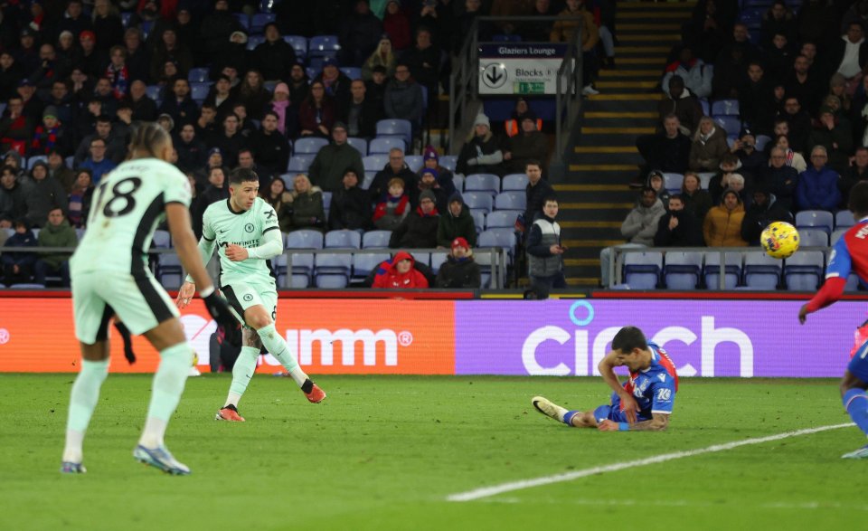 Enzo Fernandez ‘sends Crystal Palace defender to Sainsbury’s and Tesco’ as £107m Chelsea ace scores stunning goal