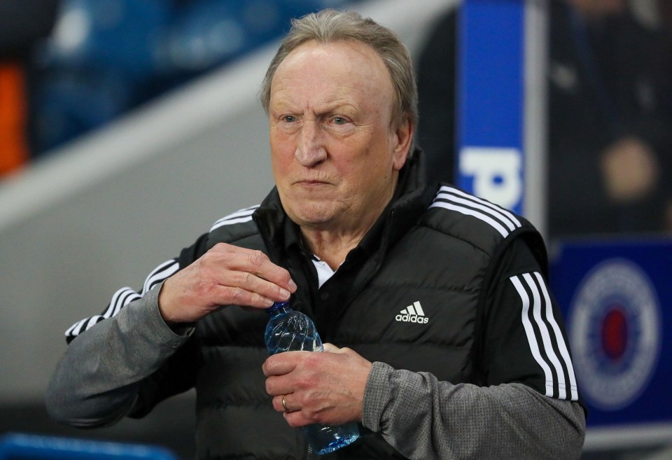 Neil Warnock loses it with Rangers BALL BOYS after losing first match in charge of Aberdeen