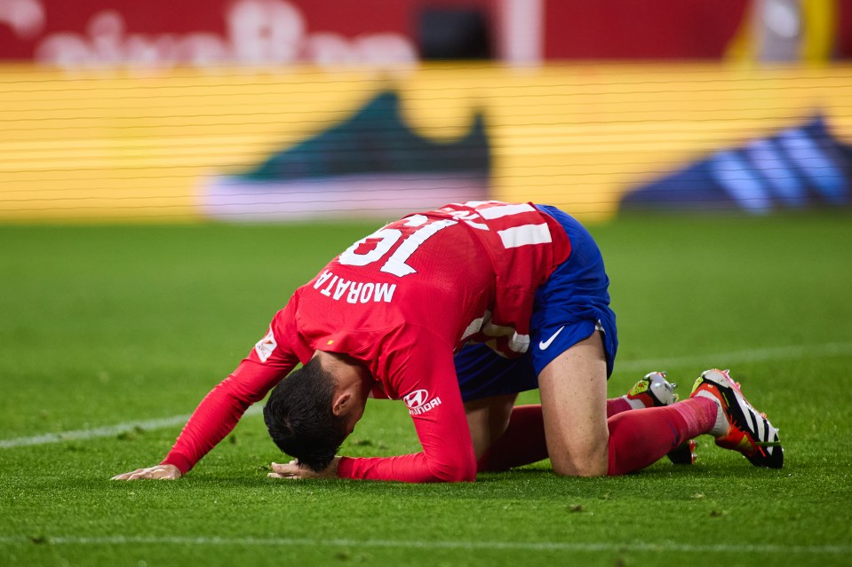 Alvaro Morata subbed off in tears as ex-Chelsea star suffers horror knee injury in Atletico Madrid clash