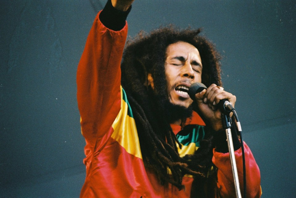 What football team did Bob Marley support?