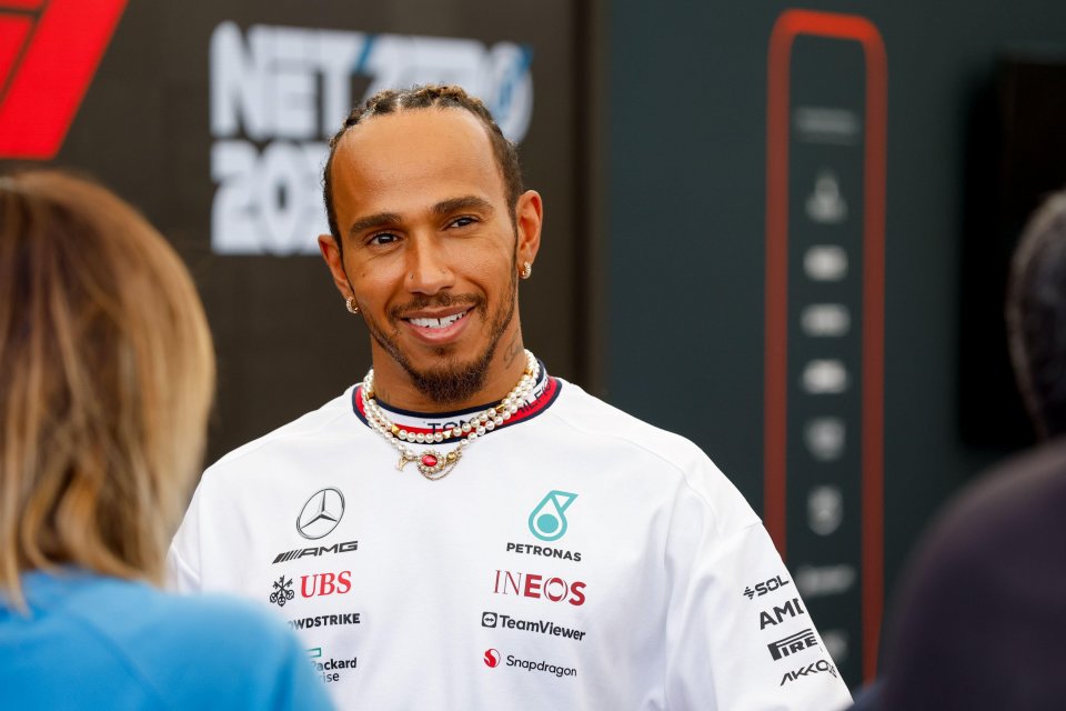 Lewis Hamilton ‘in advanced talks’ to join Ferrari as shock clause in Mercedes star’s contract emerges