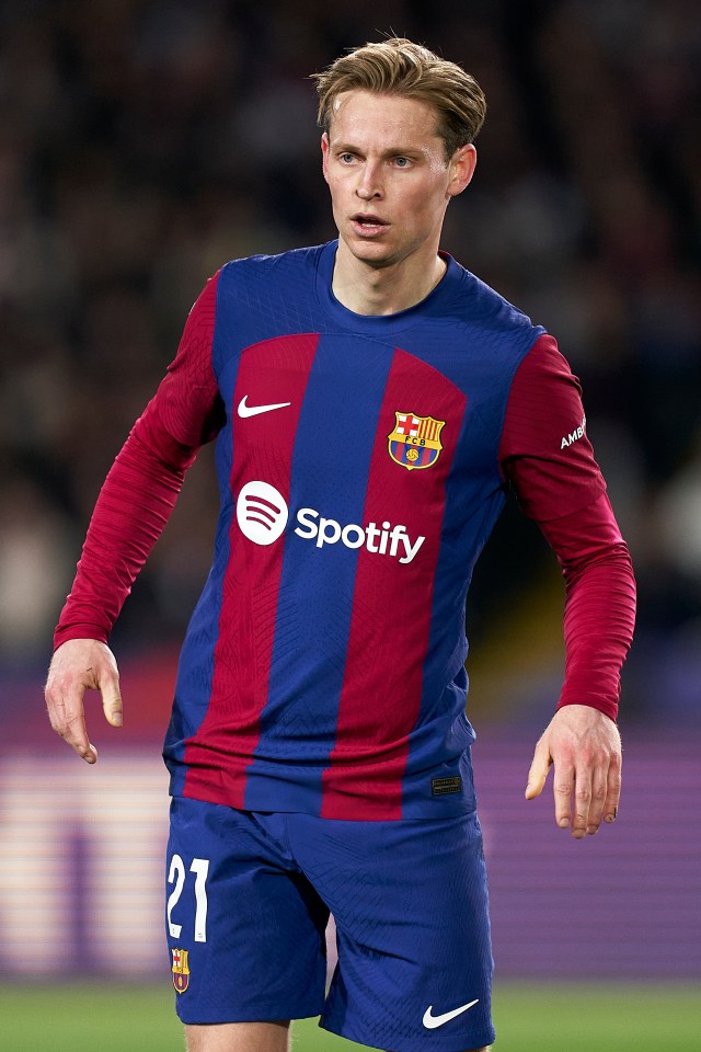 Ex-Man Utd star reveals why club should NOT sign Frenkie de Jong with transfer damaging prospect’s career