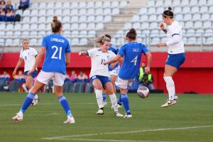 England 5 Italy 1: Hemp nets twice with Wubben-Moy also on target as Lionesses trounce Italy