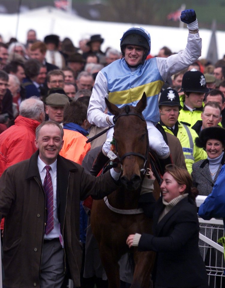 End of an era as ‘horse of a lifetime’ and Cheltenham Festival legend Hardy Eustace dies aged 27