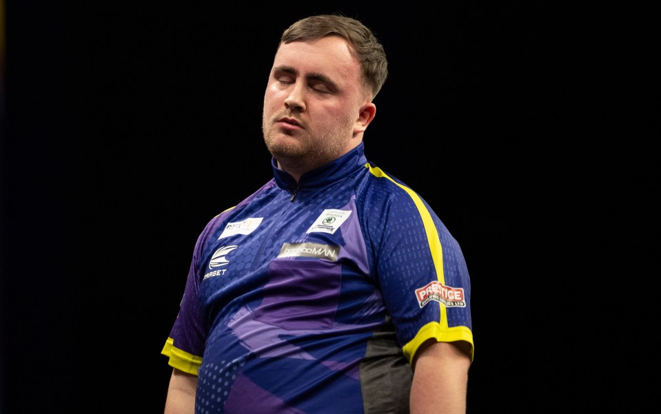 Luke Littler dumped out of darts Players Championship in first round after shock defeat to darts cult hero