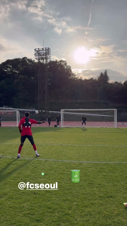 Ex-Man Utd star Jesse Lingard shows off goalscoring touch before visiting Korean sweet shop following shock transfer